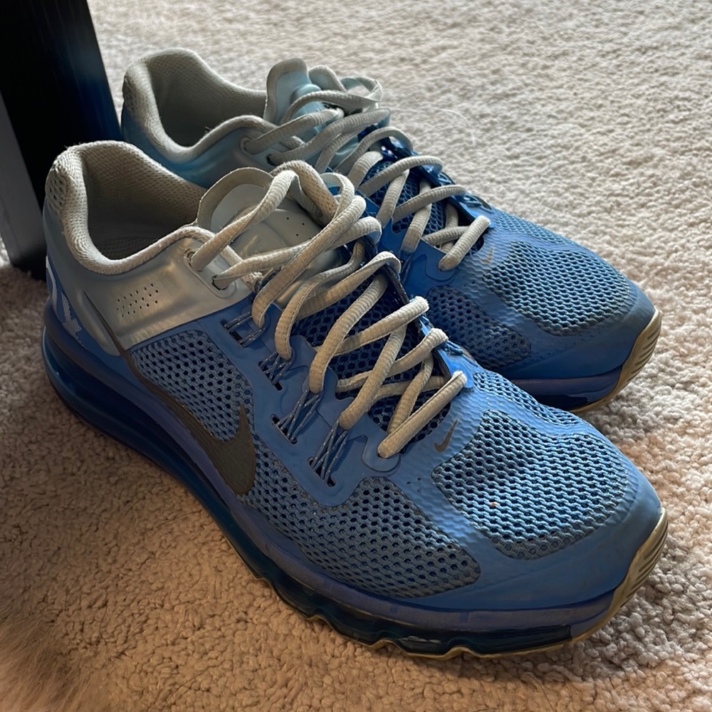 Blue nike Air Max’s